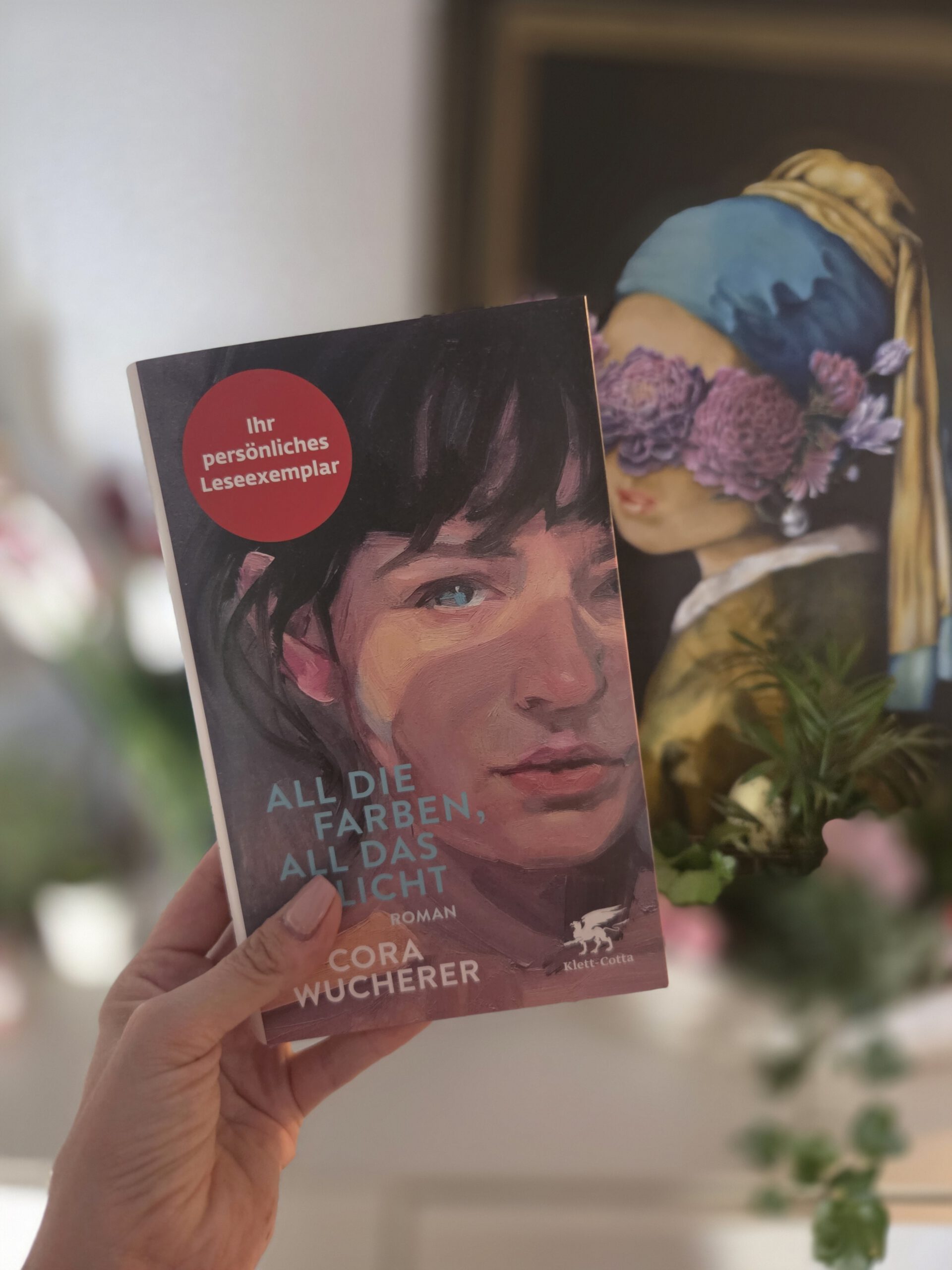 [Rezension] „All die Farben, all das Licht“ von Cora Wucherer